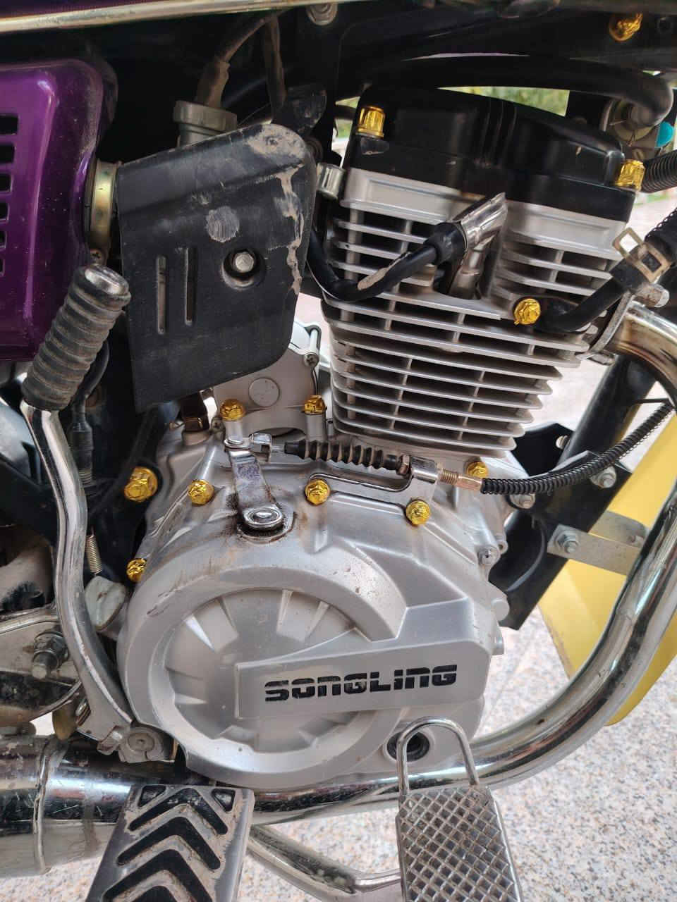 سلام عليكم... دراجه سيفان لبيع دراجه مكفوله من كلشي دراجه خير من الله  ماناقصهه اي شي مديل 25محرك 200 
كهربائيات كلهه شغاله الدراجه ربع ماتذب عليهه  صار 5شهر من نزلتهه  المكان ديالى المقداديه سعر 850وبيهه مجال حك جيتك واي ستفسار خاص او اتصال ***********
