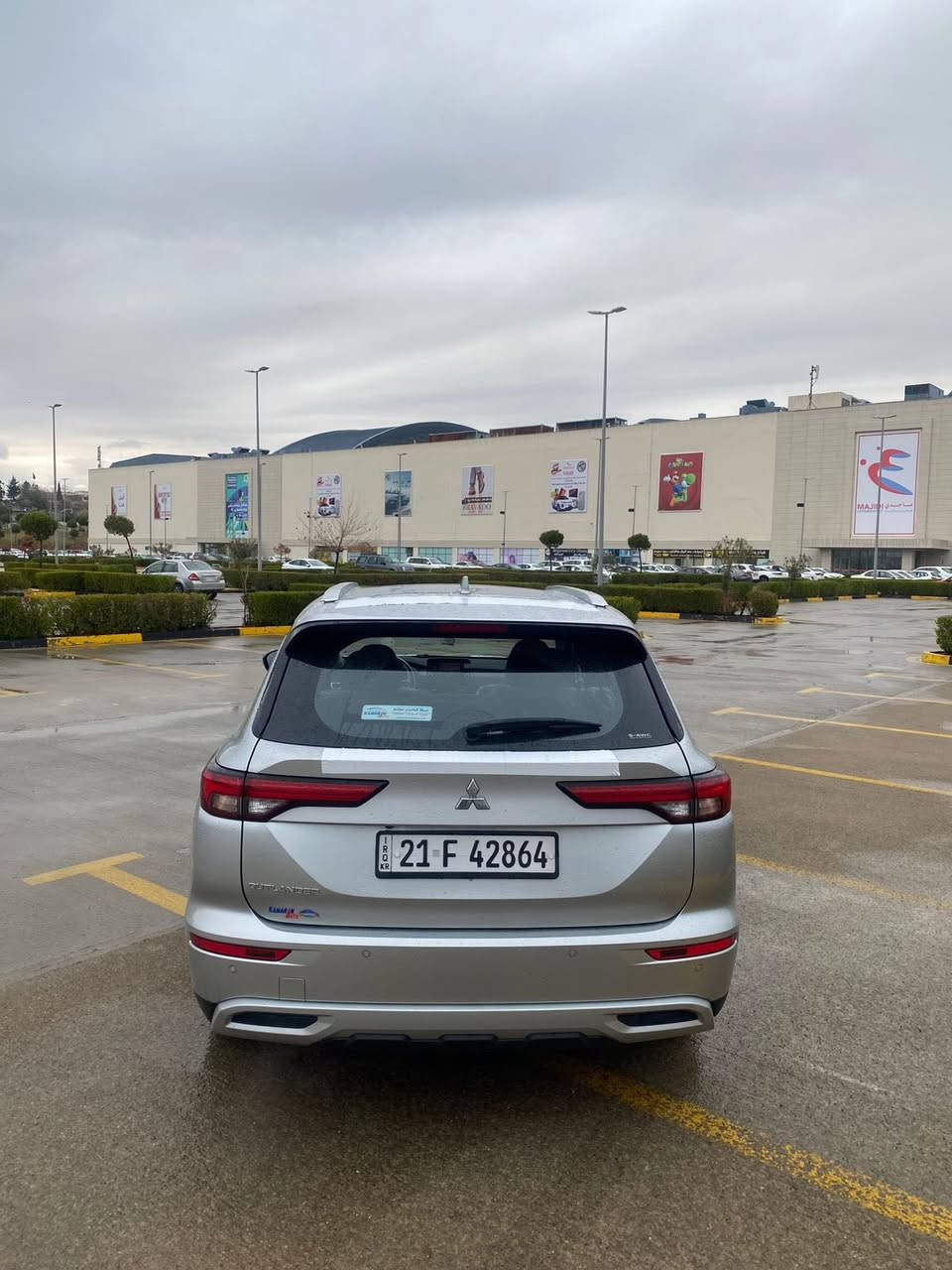 2024 𝐌𝐈𝐓𝐒𝐔𝐁𝐈𝐒𝐇𝐈 𝐎𝐔𝐓𝐋𝐀𝐍𝐃𝐄𝐑
ميتسوبيشي اوتلاندر موديل : 2024 خليجي السيارة بأسمي

اللون : رصاصي فضي

عداد المسافة : 14 الف كيلو

عدد المقاعد : 7 راكب

حجم المحرك : 2.5L ( 4,سلندر )

السيارة مغلفة ppf ضمان عشر سنوات 

دبل اكسل (𝐀𝐖𝐃) 
 
بصمة تشغيل ( بصمتين )

عدد المقاعد 7 راكب

صندوق شفط

لايتات (𝐋𝐄𝐃) ليد عدسة زينون بيلادي 

بلاجيكتور (𝐋𝐄𝐃) ليد بيلادي

ويل كروم 

بعد هواية مواصفات…

‏‎تفاصيل اكثر الاتصال علی

‏ WhatsApp 

***********
