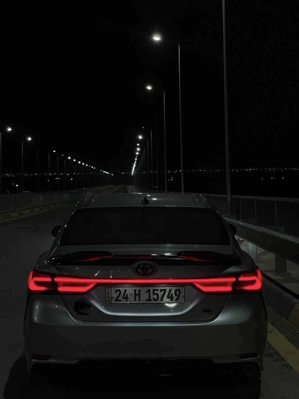 السلام عليكم 
كامري
مديل 2021
رقم دهوك بأسمي 
ضرر باب +جاملغ بدون دواخل 
ماشيه 89ميل 
سعر 200 بيها مجال قليل 
واتساب.  ***********
مكان تكريت
