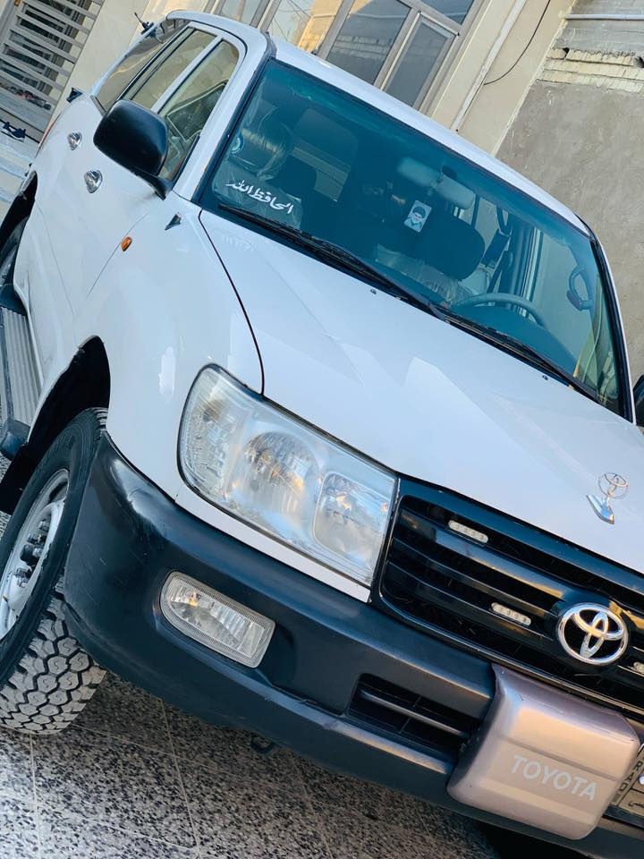 السلام عليكم مونيكا للبيع مديل ٢٠٠١ السياره مصبوغه عام للجماليه فقط رقمها بغداد مكينه گير حداديه كله جديد دبل سبير دبل تانكي مكانها النجف الاشرف 
*********** 
السعر ١٣٠ وبيها مجال
