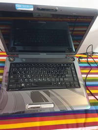 توشيبا • شاشة ١٥.٦ • هارد ٣٢٠جيجا