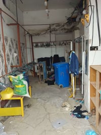 محل تجاري • بلشعب شارع عدن • ٦م×٣م