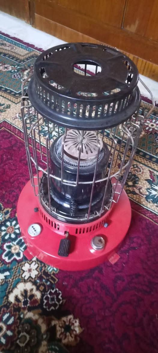 صوبا نفطيه للبيع يعوز فند وصينيا من جوا وكاملا مكملا مكان.موصل الي يحب يتواصل عل رقم او تحب خاص
***********
