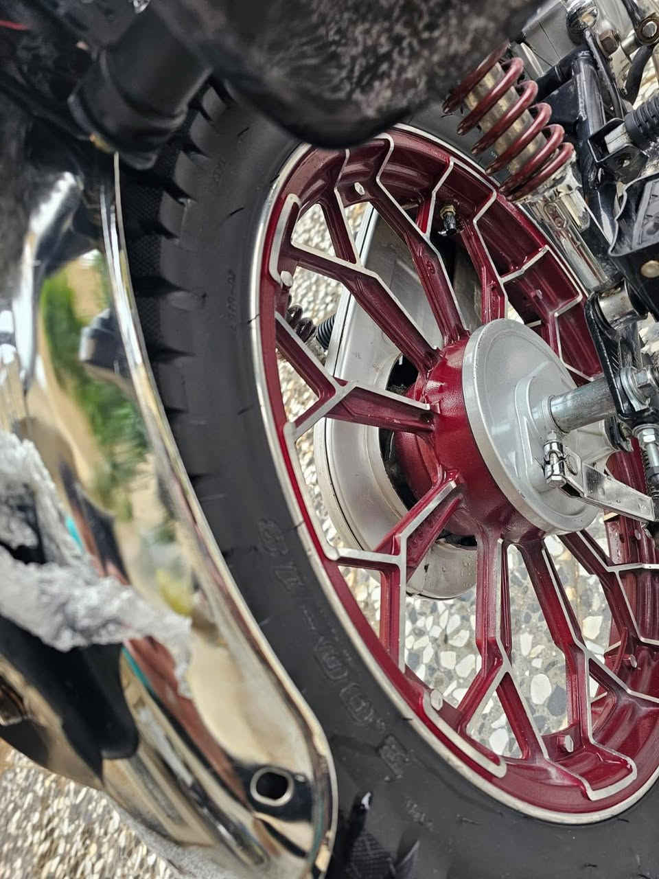 السلام عليكم للبيع سونلك سافان موديل 2024 الدراجه كفاله عامه من كلشي والنضافه كدام العين السعر ٦٧٥ 
مكاني بغداد الحسينية 
***********
