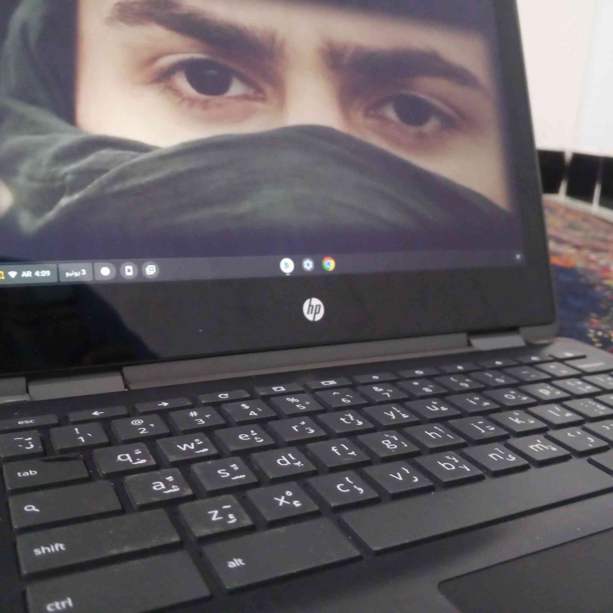 السلام عليكم لابتوب شغال ينزل انواع التطبيقات  ويصير لمس  ويصير ايباد   السعر 55 وبي مجال


**إذا كنت صاحب هذا الإعلان وتريد حذفه لأي سبب، رجاءا أرسل رسالة إلى الدعم الفني**