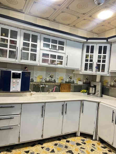 طخم 
و كاونتر 
للبيع 
للأستفسار ***********
