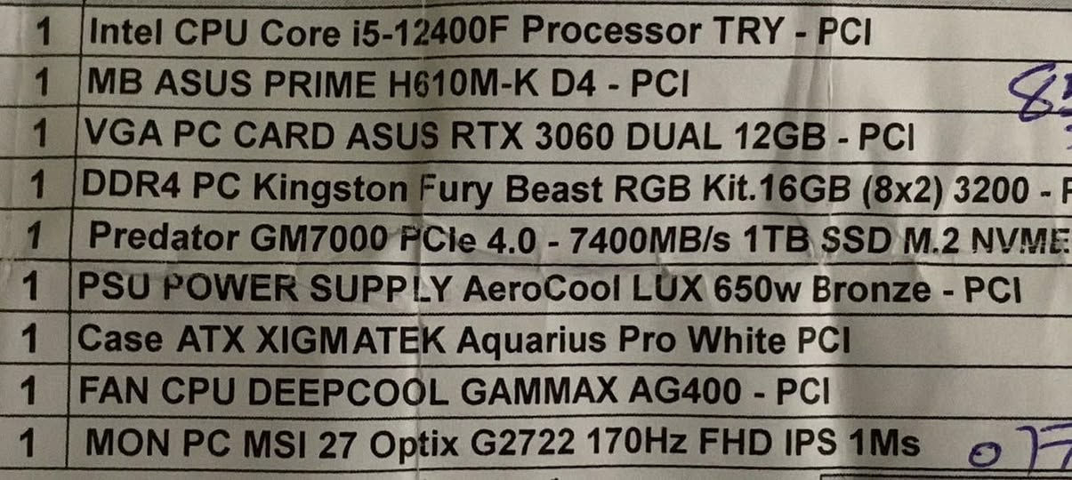 السلام عليكم 
للبيع الي ينطي سعر معقول ياخذه بالعافيه مع هار اضافي 128 ssd وشاشة مذكوره 
***********
