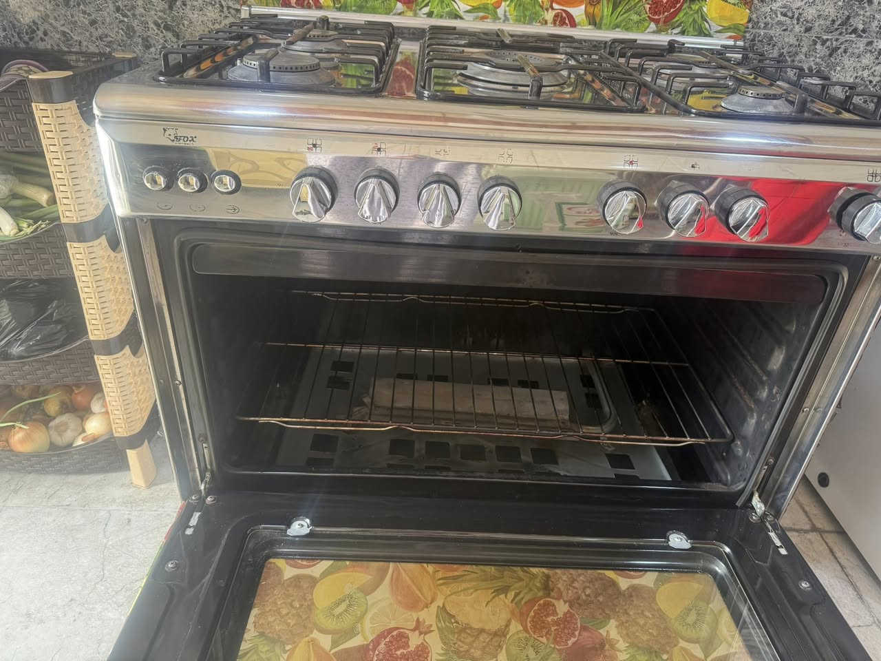 طباخ للبيع نظيف صناعة مصرية للاستفسار الاتصال على الرقم***********
