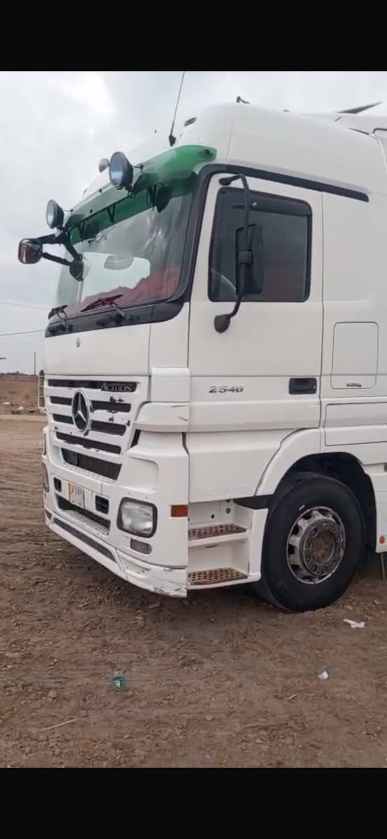 سلام عليكم سياره كتروز موديل 8 سنويه 29 
تنتهي تحويل مباشر كله شغاله تبريد تدفئه ثلاجه ريتيدر ‭0788 297 4740‬
