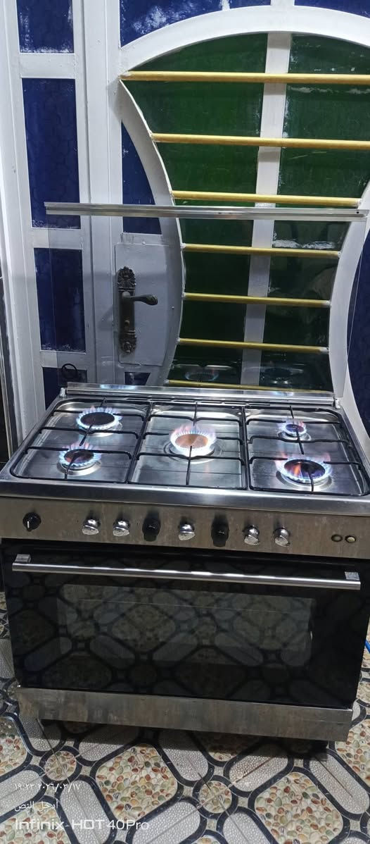 طباخ بومباني (Bompani)، وهي شركة إيطالية كلش نظيف شغال الفرن الفوك وجوه يشتغل سعره مناسب


**إذا كنت صاحب هذا الإعلان وتريد حذفه لأي سبب، رجاءا أرسل رسالة إلى الدعم الفني**