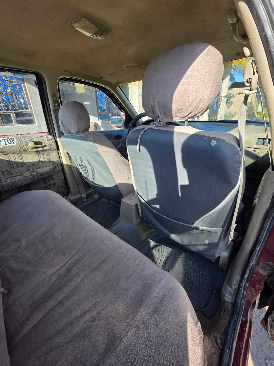 السلام عليكم سيفيه للبيع موديل 94 رقم بغداد السعر 30 وبيه مجال بابل ناحيه جبله 
***********
