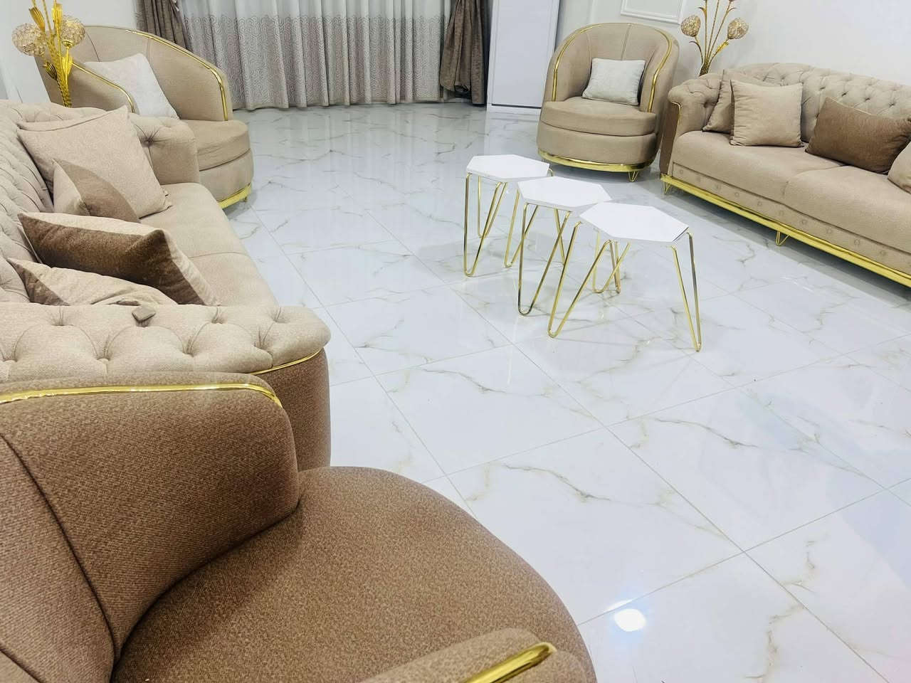 تخم بعده بجيس ما مستخدم  قليل مستعجلين على بيع سعر خاص


**إذا كنت صاحب هذا الإعلان وتريد حذفه لأي سبب، رجاءا أرسل رسالة إلى الدعم الفني**