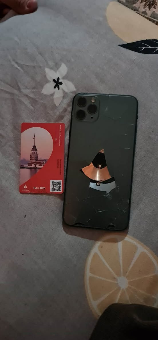 ايفون 11 برو ماكس 📱
ذاكرة 256 📀

بطارية 100% 🔋

السعر 210 مجاله بسيط 
يوجد توصيل داخل بغداد فقط 
***********
