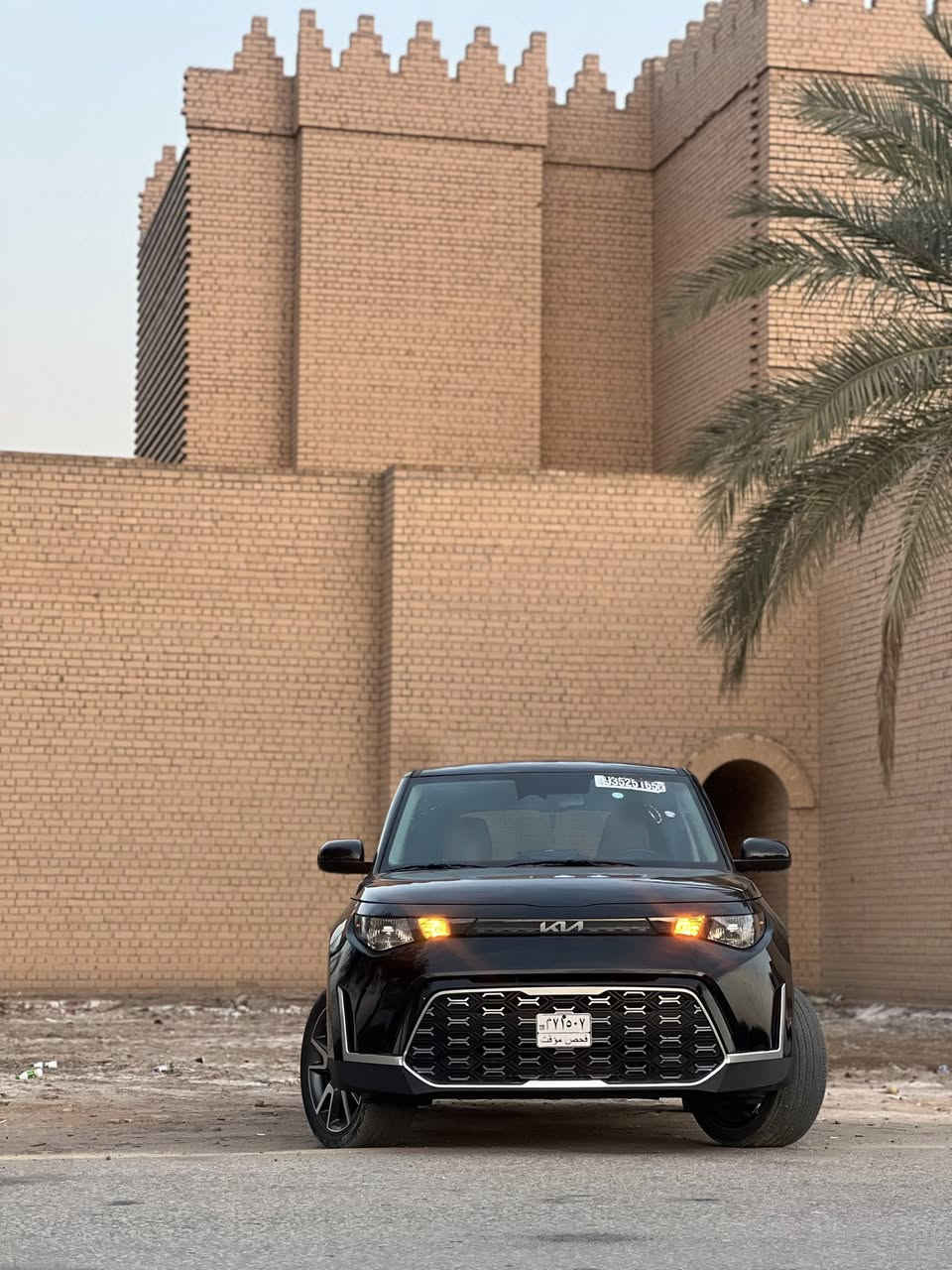 ⸻
🚗 كيا صول 2024 – فئة EX
✨ واردامريكي

🔹 الممشى: 21 ألف كم (كيلومتر مو ميل)
🔹 المحرك: 2000 سي سي (دوش)
🔹 الوضعيات: سبورت / نورمال

⚠️ الحادث
🔧 فقط البُنيد مبدّل
📌بارد جداً بسيط بخشم الجاملغ
✔️ حتى البراكيت غير متضرر

🌟 المواصفات:
 • 💺 مقاعد جلد + مخمل بلون مميز
 • 🔥 تدفئة مقاعد
 • ⚙️ تحكم كهربائي بالمقاعد
 • 🔑 بصمة + تشغيل عن بُعد
     •       🕳️ فتحه
 • 📡 رادار أمامي + خلفي + جوانب
 • 🛣️ تثبيت مسار
 • 🛞 ويل 18 إنچ
 • 📱 شاشة كبيرة تدعم Android Auto & Apple 
CarPlay

   💵السعر : 148 ورقه قابل للتفاوض
📄 بدون لوحات – تترقم بأي محافظة
📍 العنوان: الحلة – شارع 80

📞 للاتصال:
***********
