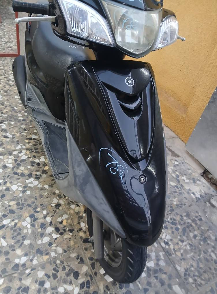 سلام عليكم للبيع دراجة بريز بغبغاء مكفولة كفالة عامة بعدة على وضع الرنبة مابيهه اي نقص السعر ٩٠٠ موبايل ***********مكاني بغداد الكمالية
