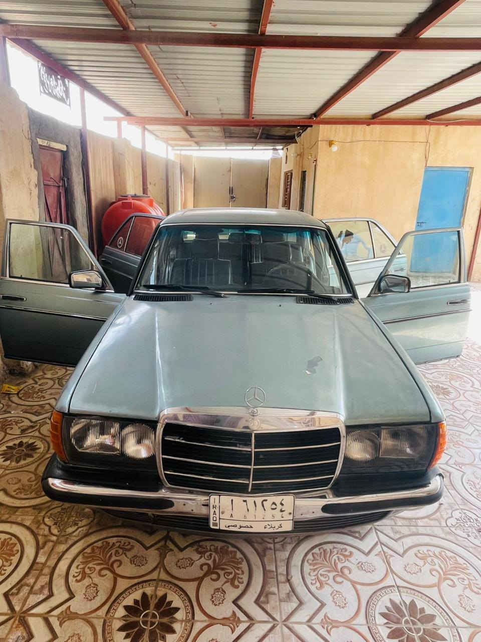 السلام عليكم
مارسيدس ابو جحيل موديل 85 
رقم كربلاء 
محرك وكير بطه 2ونص ام الديلكو نضاف حداديه جديده تخم تاير سياره جاهزة نقصهه فقط تبريد عاطل مكانهه كربلاء قضاء الحسينيه 
السعر 40 وبيهه مجال 
***********
