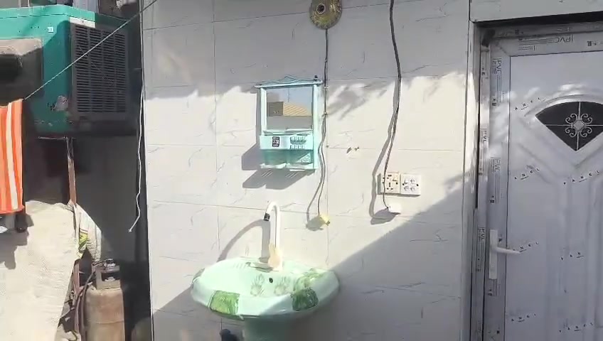 بيت للبيع على الحولي بالاولى قرب مهندس عادل طابوصرف مساحته 125مطلوب عقار18مليون السعر المطلوب 37والتسديدعلى المشتري 
***********استفسار
