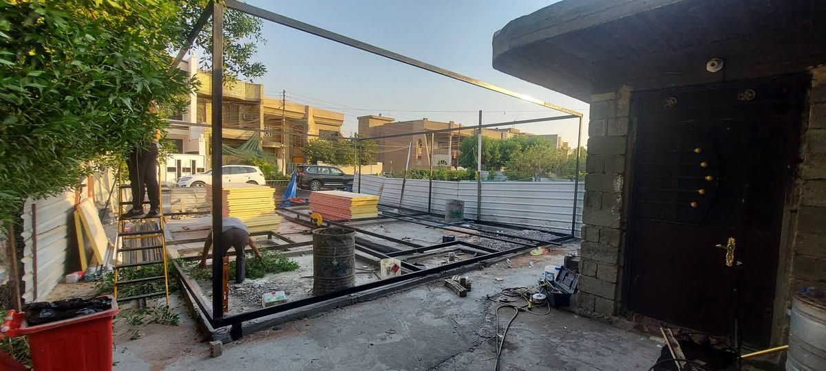 مرة خصت الادمن عمل بيت سندويچ مساحه القطعه 80 متر كرسته وعمل تئسيس مجاري وماء وكهرباء وديكور تسليم مفتاح وضمان الاتصال ع الرقم *********** اوادخل خاص
