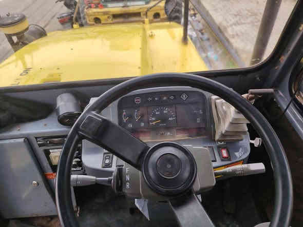 السلام عليكم للبيع حادله دنباك بطه  7تاير بنين فايبر كلاص  دخول جديد مامشتغله ساعه بلعراق مكينه ازوزه 4سوبر  كير كهربائي  مكاني ذي قار قضاء الرفاعي للاستفسار ***********
***********
