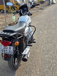 يا الله السلام عليكم  دراجة بوكسر كلاسك موديل 21 مرقمة إنكليزي الدراجة...