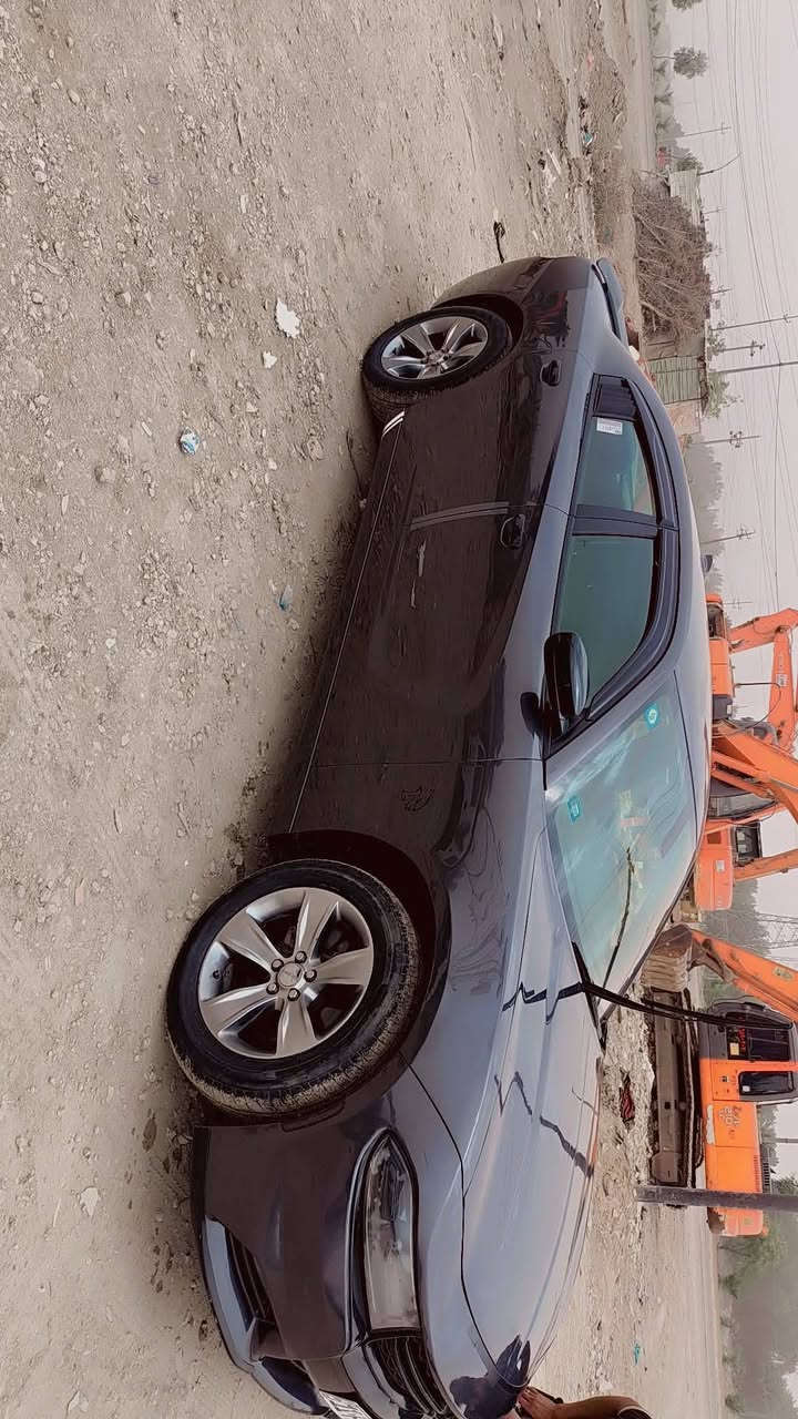 چارجر موديل 18 اصل رقم بغداد الدولي باسمي حادثها جاملغ وبنيد بدون دواخل وصبغ بابين فقط..  سياره جاهزه السعر 170 للاستفسار ***********
