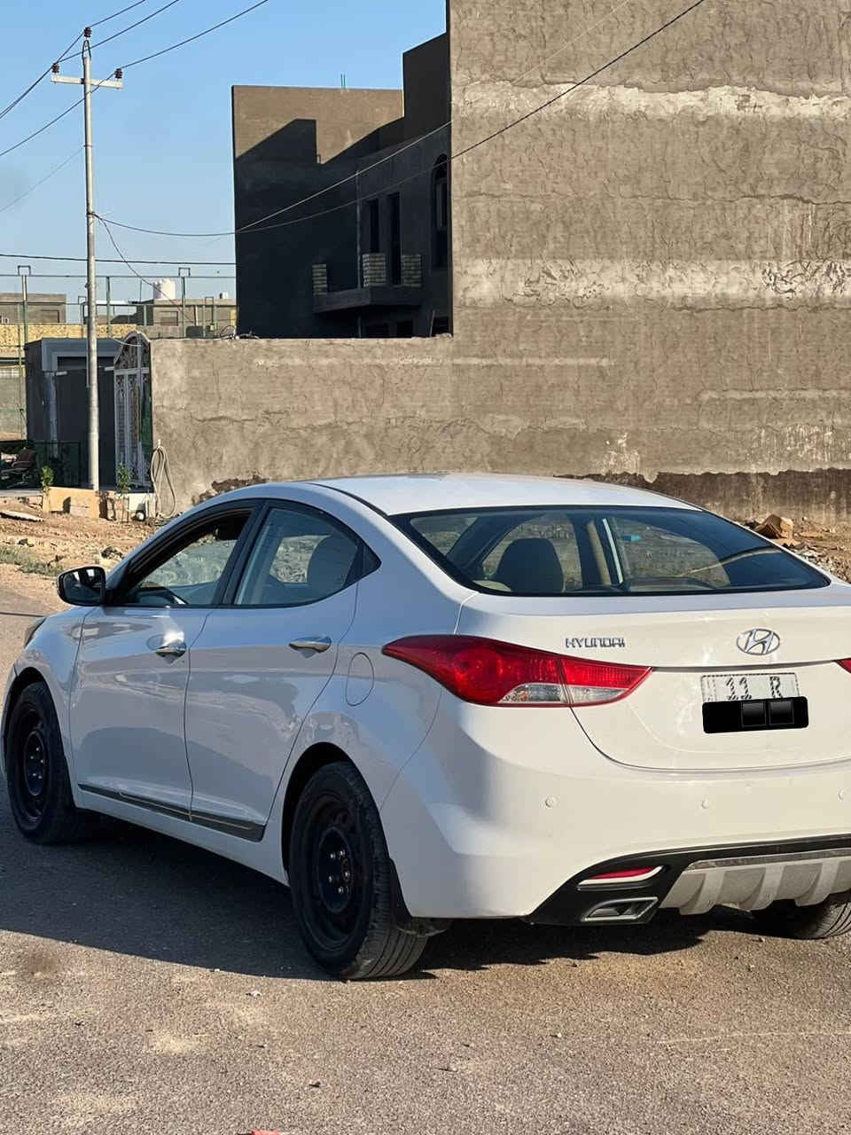 السلام عليكم النترا موديل 2012 خليجي بيه صبغ فقط قطعتين الجاملغات الاماميه فقط رش بدون دواخل 
السياره جديده 
مكينه دوش 1800 جديده لاتنقيص ولا تبخير
كير مكفول
حداديه مكفوله
تخم تاير و تخم ويل جديد قبل يومين شادهن 
رقم بغداد الدولي باسمي 
بابل/قضاء المحاويل 
للتواصل/***********
السعر /108 وبيه مجال
