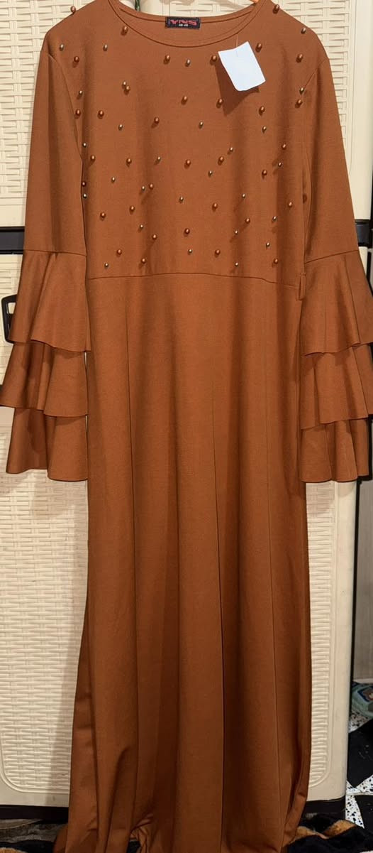 فساتين نسائي قياس ميديوم وسمول ب٥ الاف 
يوجد توصيل داخل الامين


**إذا كنت صاحب هذا الإعلان وتريد حذفه لأي سبب، رجاءا أرسل رسالة إلى الدعم الفني**