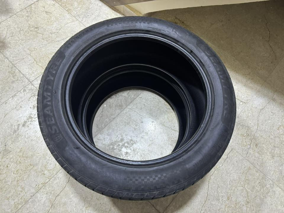 زوج تايرات حيل نظيفات لا بنجر ولا ضرر الزوج ب120 الف مكانهم بغداد-السيدية ***********
