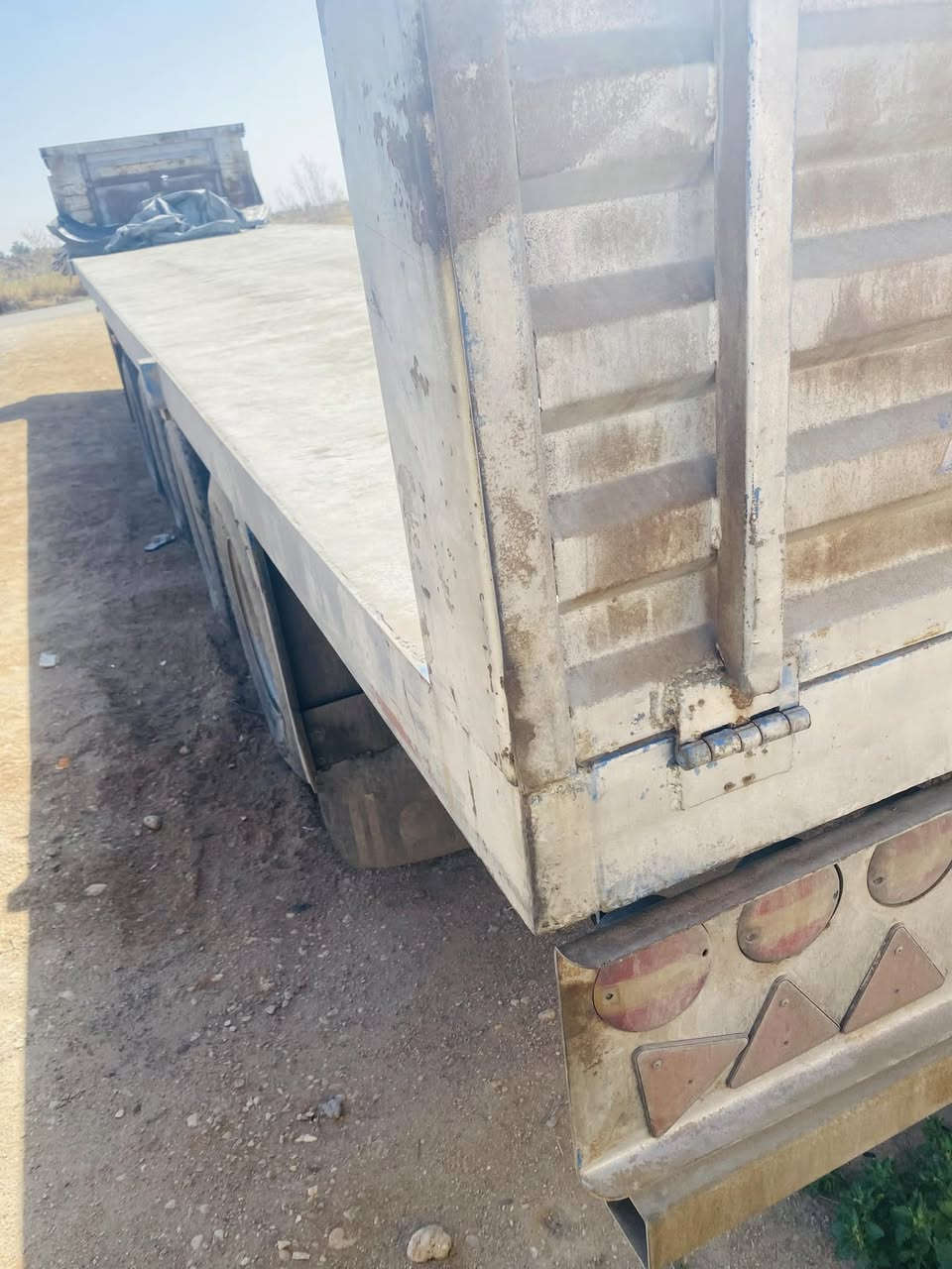 سلام وعليكم عربانه اربع محاور للبيع تخم تاير ما عدا الرابع ادامه قبل شهر مديومه السعر 110 وبيها مجال لاستفسار ***********
