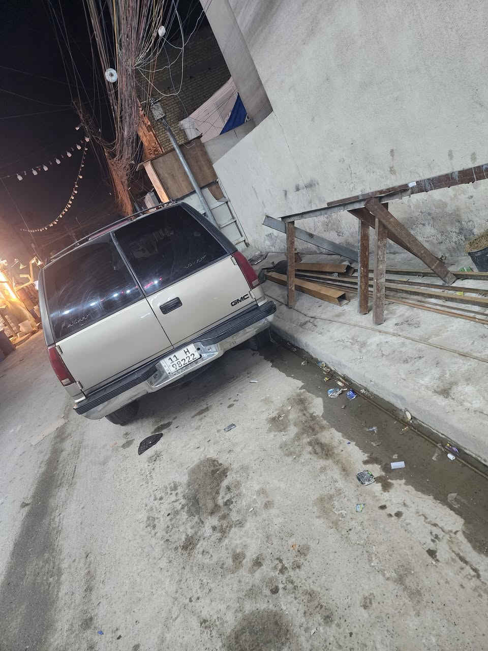 سلام عليكم جمسي تاهو بترى موطويله بترى سياره جديدة كير مكينه صدر كفاله وترايك للحدود رقم بغداد بسمنه رقم مميز رقمه هوه موديله كشر كلش نضيف عارضه ٧٥وبيه مجال او مراوس حسب لقناعه مكاني بغداد البياع رقم الهاتف ***********
