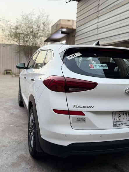 سلام عليكم توسان خليجي للبيع موديل 2021 شكل العشرين فول مواصفات 1/1
بنوراما 
بصمه 
دخول ذكي 
صندوق كهربائي 
خمس عدسات 
بك لايت لد 
تحكم مقود جهتين 
شركه الكاصد
كشنات امامي كهرباء
 ماشيه 67 الف بيه طخه بل جاملغ الامامي الايسر موضح بل صوره وبيه طخه بل باب السايق مكينه وكير كفاله عامه تبريد ثلج مكاني بغداد ام الكبر والغزلان سعره225 وبيه مجال بسيط ***********
