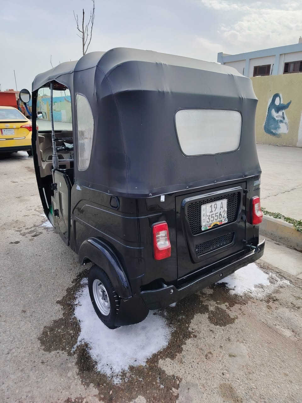 السلام عليكم تكتك للبيع موديل 2023شهر 11رقم وسنويه بسمي كفاله مكاني ديالى بعقوبه شراي اتصل ***********🫰🏿
