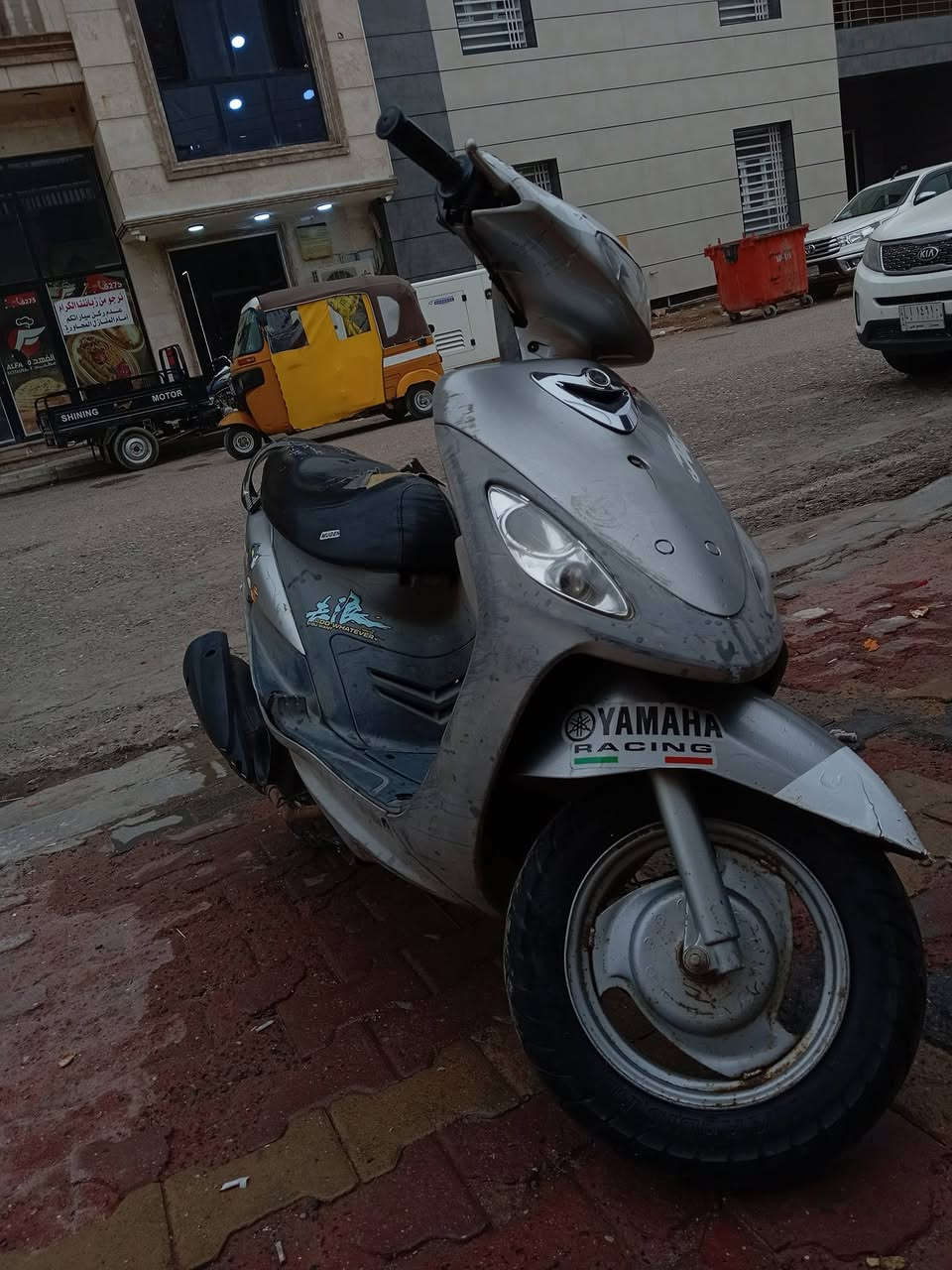 سلام عليكم اخوان لبيع دراجه ماكس منغولي تايرات جديده باتري جديد الدراجه مانقصه شي والل فول شلعه ومعدل الصالنصه بلادي الكفرات بلادي  كلشي بيه بلادي مابدل بيه برغي مابدل الدراجه صاله الله شهاد عليه الدراجه فول  عندي شهرين بس وكيل مكاني العماره شارع نعمه الريفي مقابيل الهلال الحمر رقم *********** سعر الدراجه 900 وبيه مجال بصيط وعليكم السلام
