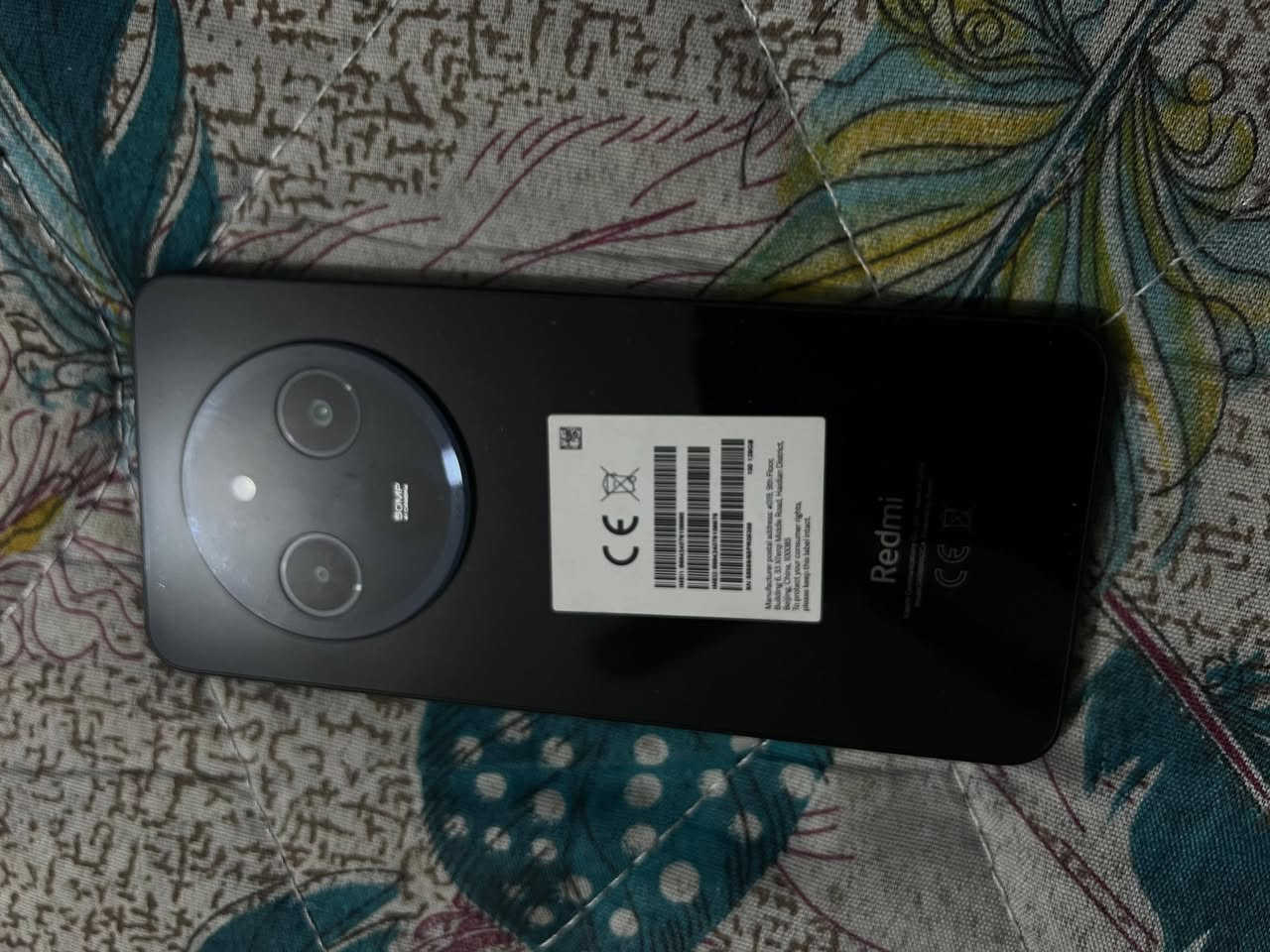 سلام عليكم ريدمي 14c ذاكرة 128 الجهاز زلغ مابي كامل شحنة وكارتونة السعر 120 وذا اكو مروس بايفون اكس راس براس بكاني شعب ***********
