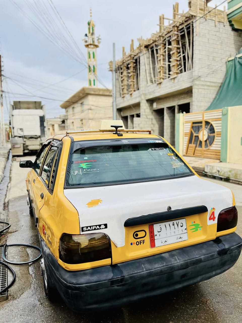 سلام عليكم
سايبه مديل 2010
رقم بغداد هيه غرامات صفر 
كابون بانزين ⛽️بيها 
بلا ضرر سياره نضيفه  
شواصي نضاف 
سعر 25 رقم الهاتف ‭0750 358 4431‬
