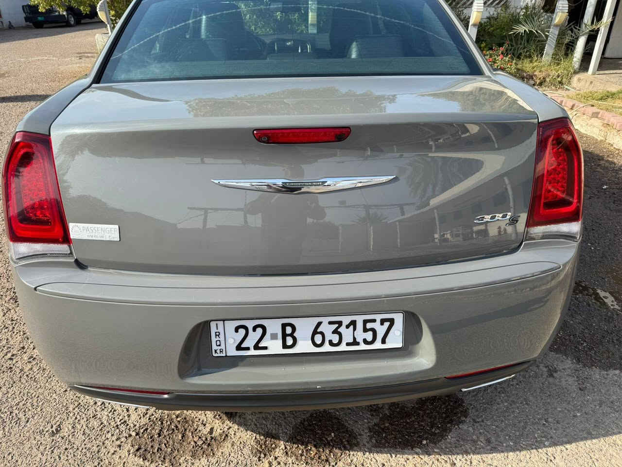 السلام عليكم  كرايسلر اوباما البيع موديل 2019 كلين بدون حادث وبدون صبغ سيارة جديدة  فئه Sرقم  ماشية 67 الف كيلو  رقم شمالي  والسعر 31000 دولار وبيها مجال والاستفسار اكثر اتصال برقم ***********
