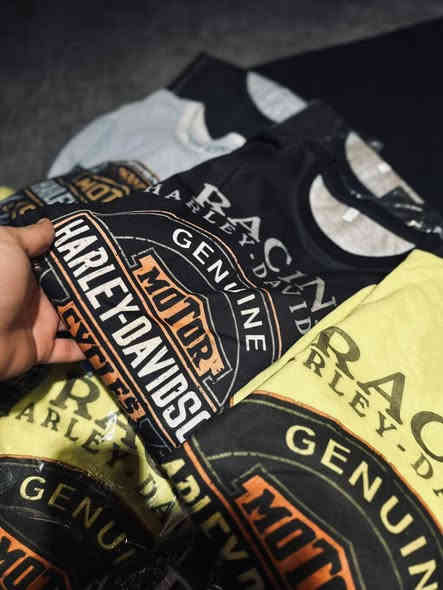 تيشيرتات هارلي دافيدسون سعر 10 🔥
جديد غير مستخدم 
قياسات من (S-M-L)
يوجد خدمه توصيل بغداد و محافضات  
***********
