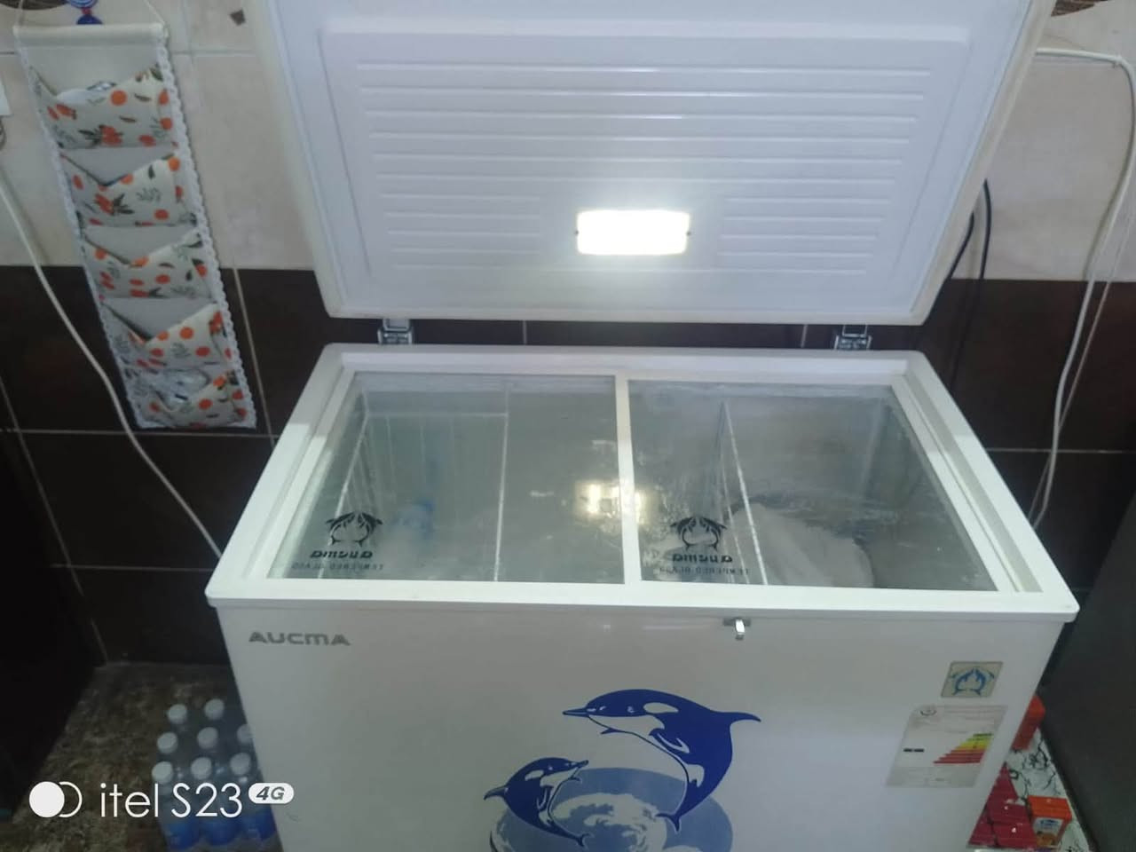 مجمده للبيع مستعمله قليل نضيفه ممتازه للاستفسار *********** او خاص
