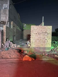 هيكل للبيع مساحته 100   ماباقي شي ويكمل كهرباء مجاري كلشي موجود  بغداد...