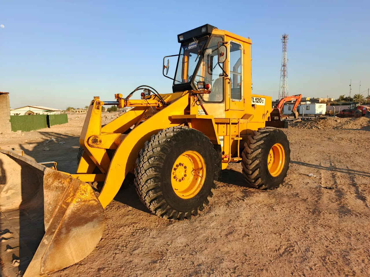 سلام عليكم شفل فوركاوا حجم 120 دخول جديد 
موديل 2009 رقم فحص مكينه6 ازوزه102 فول ميكانيك
الشفل جديد جديد جديد  عنوان بغداد الشعب حي اور
*********** ابوعبدالله
