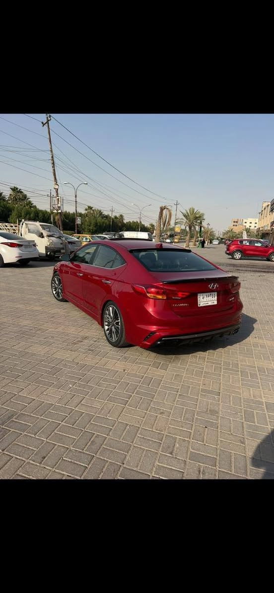 السلام عليكم
النترا سبورت 2018 وارد امريكي مكينه 1600 تيربو  تبديل باب سائق فتحه بصمه تحكمات ستيرن كشنان تدفئه كشنات جلد شاشه كبيره تبريد منفصل كير ومكينه كلها بشرط 
للبيع السعر 130 وبيه مجال العنوان بغداد الاستفسار ***********
