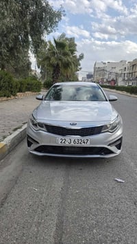كيا اوبتما ٢٠١٩ السياره بدون صبغ حادث قبق صندوق ومعدل بارد واركان الجا...