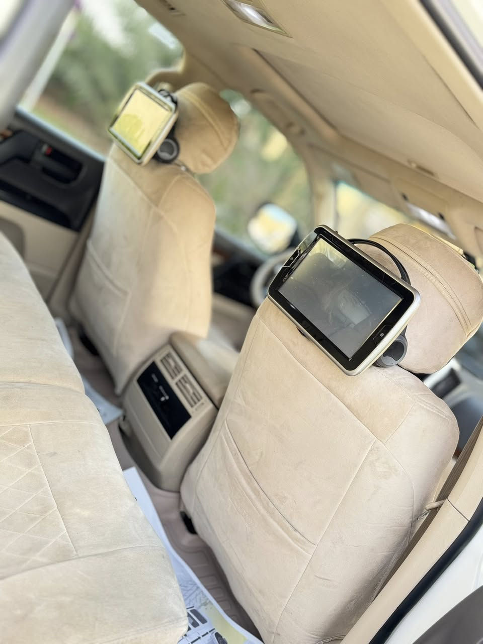 � فرصة مميزة | للبيع تويوتا لاندكروزر 2018 – وايت دشن 🤍
سيارة نظيفة جدًا، استعمال شخصي، جاهزة للاستخدام بدون أي مصروف
مكفولة من كلشي، ومكفولة فحصًا

 • وارد
 • ماشية 148 ألف كم
 • محرك + جير + شاصي بحالة ممتازة
 • نظافة عالية، ما تحتاج شي
 • المكان: صلاح الدين – قضاء الدجيل

💰 السعر: 50 ألف دولار
(بيه مجال بسيط )

📞 للاستفسار والاتصال:
***********
