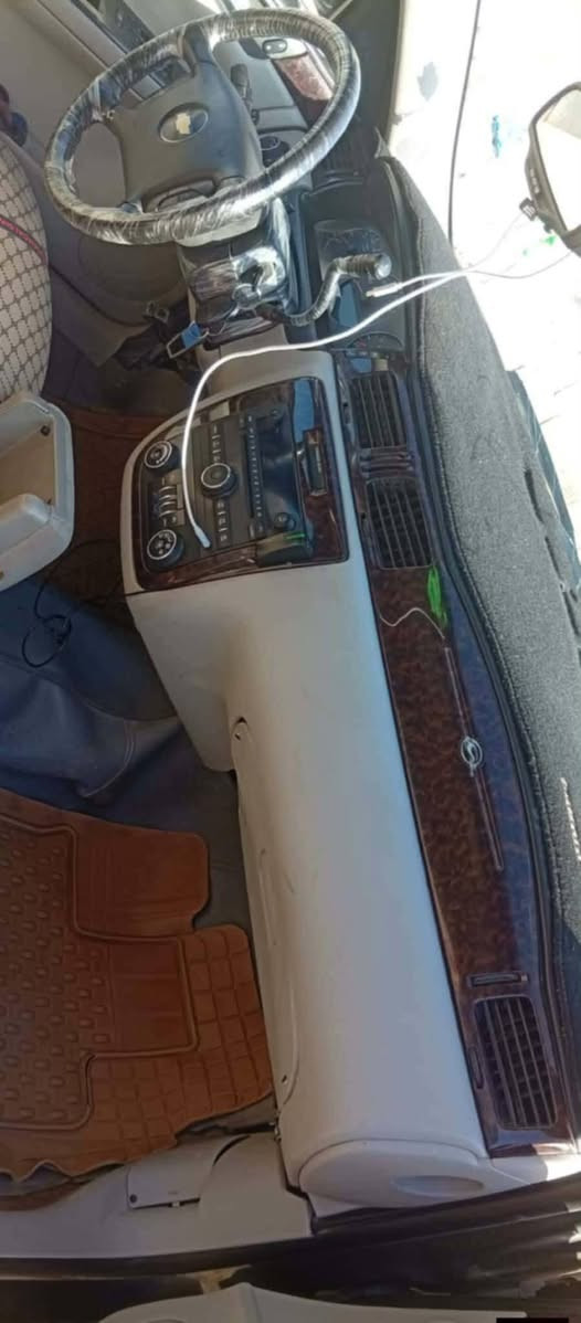 سياره انباله 2013 للبيع رقم انكليزي سنويه الحد 30  امصفره هيئه وغرامات سياره خير من الله كير ومكينه حداديه كهربائيات  السعر 65 وبيها مجال 
العنوان ميسان الشراي ينتصل *********** عمارة, ميسان
