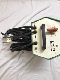 اخوان ماكنة لحام غنيه على التعريف أصلية سعر ٢٥٠/الف مكان بغداد ٠٧٧٠١١٩...