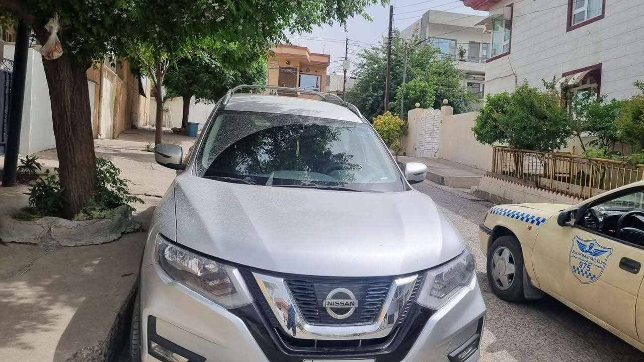 نیسان رۆگ ٤ بستۆن  دەبڵ ئەکسل بلاک ئیدیشن 
یەک دینار  مەسرەفی نیە زۆر رێکو پێکە ٢ پارچەی ئەمریکا ٢ پارچەش لێرە بێ ناو گرتن هیچ ناو گرتنی نیە سەنەوی و رەقەمی تازەیە 
نرخی ١٦٠ گەڵا و معامەلە 
*********** السليمانية, العراق
