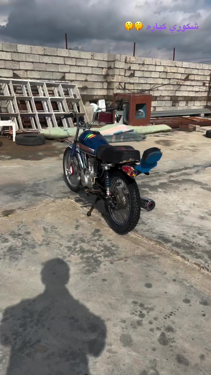 السلام عليكم… دراجه حربي موديل
24….مبدل ولفات فقط محرك شرط  موشراي لابزعني 

***********…سعر 385
