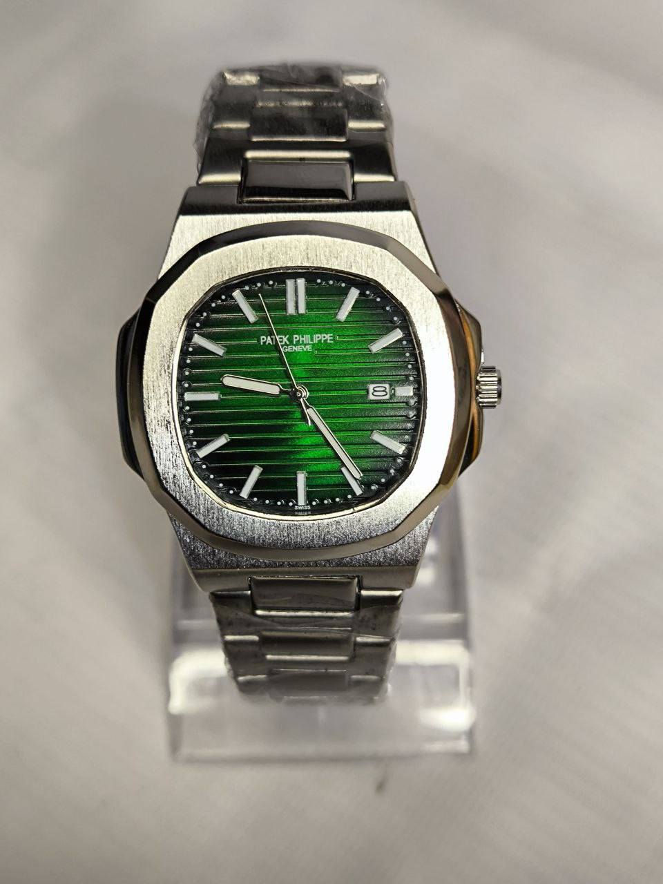 باتك فلبPatek Philippe
تحفه فنيه تتخطى مفهوم الوقت 
مكينة كوارتز ناعمة ( نظام ماطور)
الميناء  مميز بدزاين عصري مزودة بمنفذ تاريخ مع اميال لامينوس
زجاج معدني مقاوم للخدش 
الهيكل مصنوع من الاستانلس ستيل مشطب 
مختمة من كل مكان
مقاومة ماء وغبار 
سير تيتانيوم
قفل فراشة

السعر :-30 الف ع اول تم 
للحجز والاستفسار يرجى الاعتماد خاص


**إذا كنت صاحب هذا الإعلان وتريد حذفه لأي سبب، رجاءا أرسل رسالة إلى الدعم الفني**