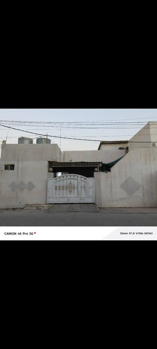 دار للبيع حريه متر 150 سعر 90 معه محل رقم ***********
