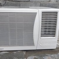 مكيف TOSOT توسوت طنين جديد مستخدم قليل جدن  تبريد شرط ثلج  وفصل نساهة ...